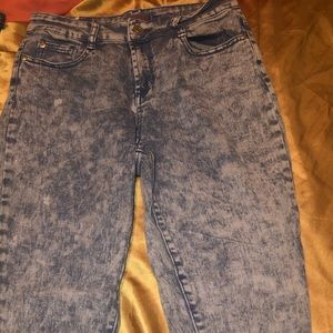 Acid Wash Jeans
